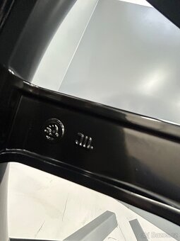 Origo alu r18 Alaris Škoda Octavia top stav - 7