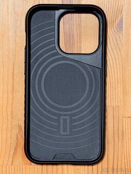 Originální kryt MOUS na iPhone 14 Pro - 7