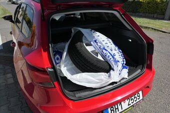 SEAT LEON COMBI SPORTBACK TSI,2015,ZARUKA KM. - 7