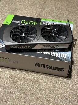 Prodám GIGABYTE GeForce RTX 4070 - 7