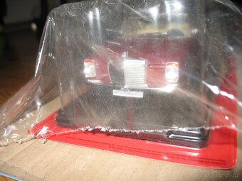 DeAgostini, Hachette, Škoda, Mercedes, Citroen 2CV,Tatra 138 - 7