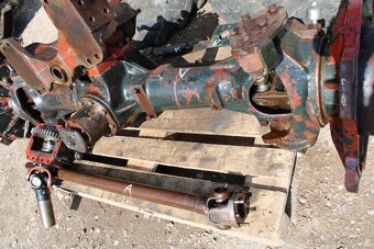 Zetor 7245 7745 přední náprava převodovka kola kardan 1 - 7