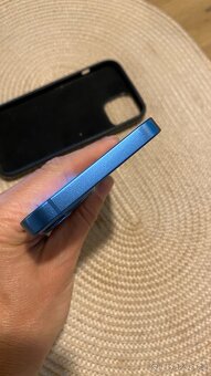 Prodám modrý iPhone 13 128GB - 7