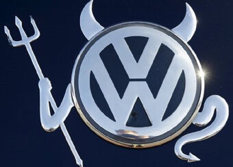 Model 1:18 VW Karmann Ghia Cabriolet 1970 Minichams - 7