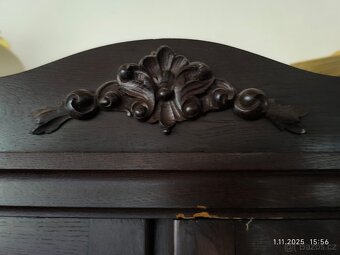 Starožitný nábytek - 7