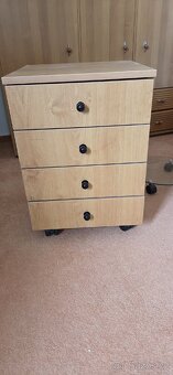 Knihovny, komoda, kontejner - 7