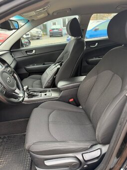 Kia Optima
1.7 CRDi • 104 kW • 2017 • Automat
 - 7