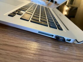 Apple MacBook Air (13-inch, Mid 2012) - 7