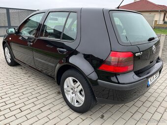 Golf 4, 1,6 benzin, r. 2002, najeto 147 t. km, climatronic - 7
