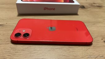 Apple iPhone 12 64GB, příslušenství, 4400Kč - 7