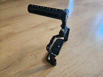 Prodám klec na fotoaparát Sony Alpha A7 IV - 7