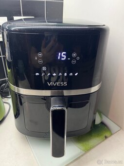Horkovzdušná fritéza Vivess 5,5l - 7