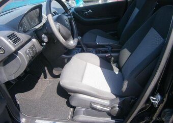 Mercedes-Benz Třídy A 1.5i serviska benzín manuál 70 kw - 7