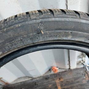 Hankook 215/45 18" zimní pneu - 7