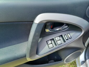 Toyota rav4 - 7