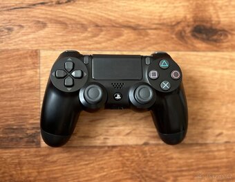 Sony Playstation 4 Slim (CUH-2116A) 500 GB černá - 7