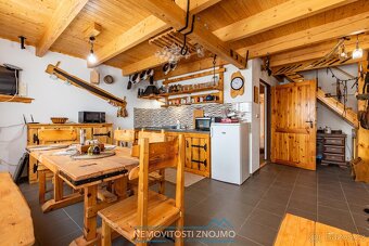 Apartmánový dům s lisovnou, vinným sklepem, venkovní pergolo - 7