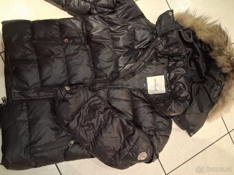 Prodám zimní bundy věk 9-10 let - 7
