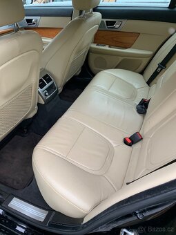 Jaguar XF 2.2D - 7