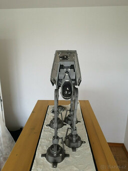 Mistrovské repliky Star Wars AT-AT, limitovaná edice, akrylo - 7