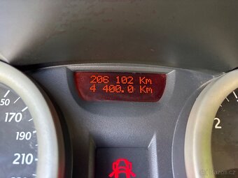 Renault Megane NOVÁ STK - Bez nutných investic - 7