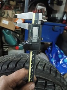 Prodám sadu 5x108 R16 pneu 235/70-16 - 7