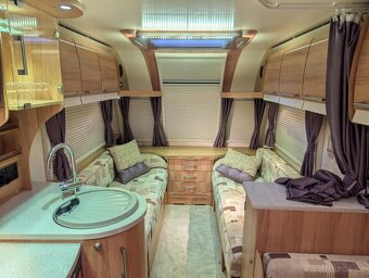 BAILEY UNICORN 2 MADRID 2014,MOVER,ALDE,VELKÁ KOUPELNA,ATC - 7