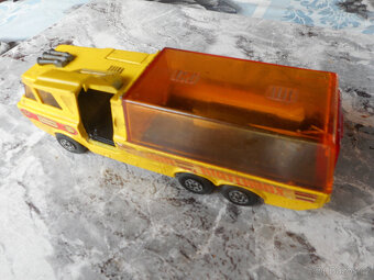 METSCHBOX - 7
