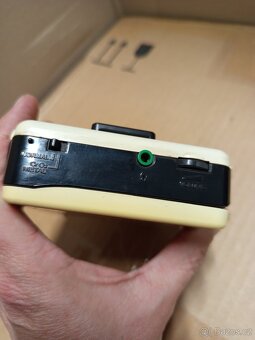 SONY WALKMAN WM B-10 - 7