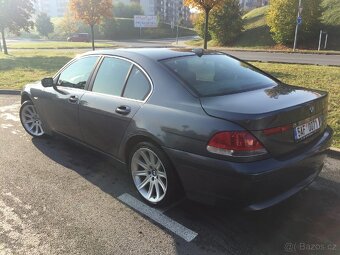 BMW - 7