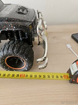 RC auto Revell Bull Scout 1/10 - 7