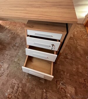 Kancelářský nabytek - 7