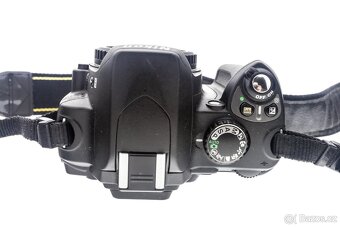 Zrcadlovka Nikon D40 + 18-55mm - 7