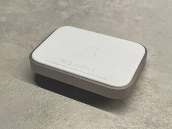 Apple Lightning Dock iPhone / iPod (stojánek) - 7