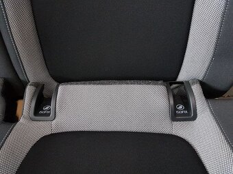 Zadní sedadla s dělenými opěradly Škoda Fabia III - 7