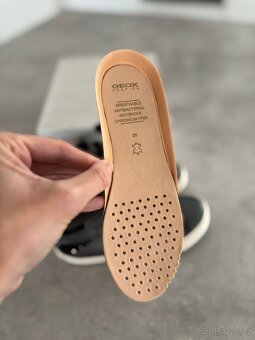 Geox nové kotníčkové tenisky vel. 29 - 7