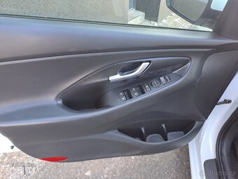 Hyundai i30 1.5DPi-benzin COMFORT r.22 1.majiteli PLNÝSERVIS - 7