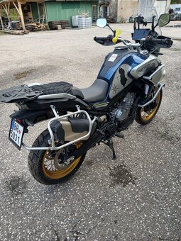 CF Moto MT 800 - 7