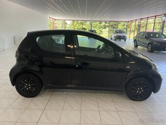 Toyota Aygo 1.0 VVTi COOL 2010 - 7