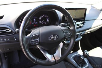 Hyundai i30 1.5 T-GDI MHEV 48V 117kW ČR (2022) - 7