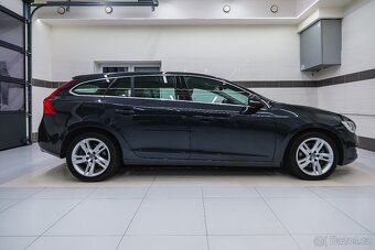 Volvo V60 2014 2.4 D4 AWD/AT 133 kW , tažné zařízení - 7