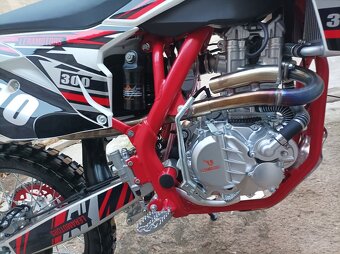 Pitbike Leramotors Killer PRO 300cc H2O – červená - 7