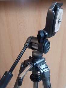 Zánovní kamera Canon HV30 s bohatým příslušenstvím - 7