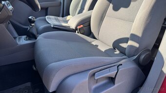 VW Touran 1.6 TDi Comfortline - 7