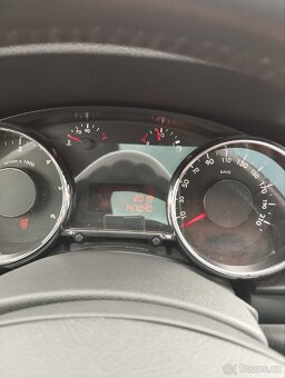 Peugeot 3008 2,0 HDI 110kw - 7