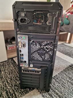 Čtyřjádrový Pc s SSD Diskem na filmy hry internet atd Win 11 - 7