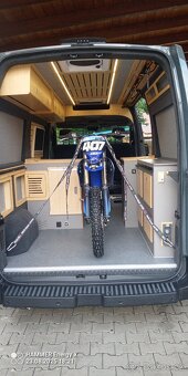 Obytná vestavba Nissan Interstar / Renault Master - 7