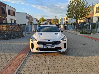 Kia Stinger 3.3biturbo AWD EU - 7