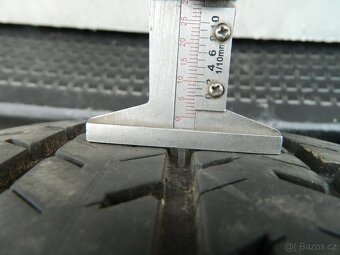 kola ford Transit + pneu R15C - 7