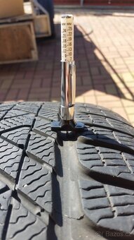 Zimní pneumatiky PIRELLI 245/45 R19 102V 4x6mm r.v. 2023 - 7